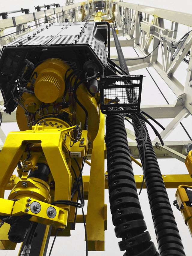 An e-loop cable carrier used as an alternative to a service loop for offshore drilling