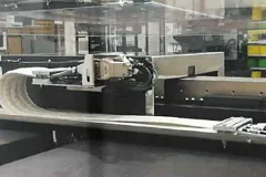 e-skin flat in use in a linear system with air bearings