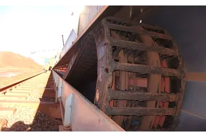 rol e-chain with steel trough igus