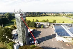 Lifting work platforms