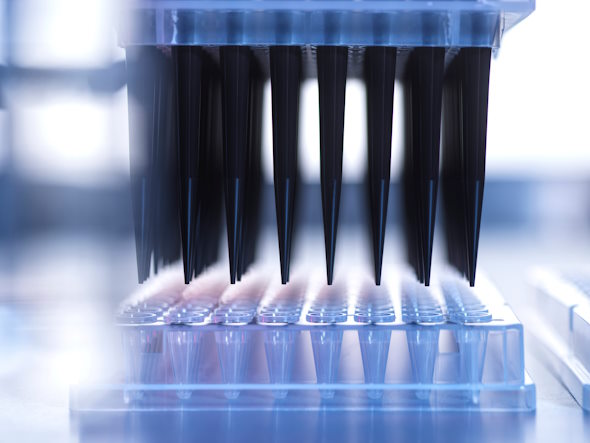 A multi-channel pipette