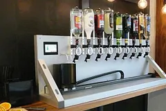 Automated cocktail machine